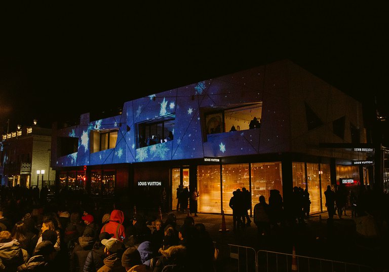 TomTom Production AV Queenstown Events Outdoors Lighting