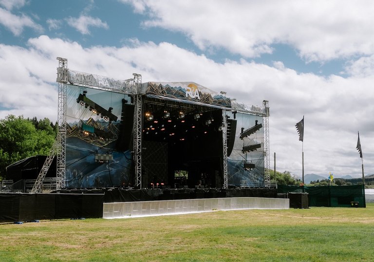 TomTom Queenstown AV Productions Festival music lights - 8